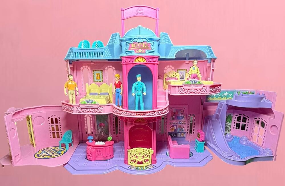 Vintage 2002 Fisher-Price Loving Family Sweet Street Hotel #75420 – Discontinued